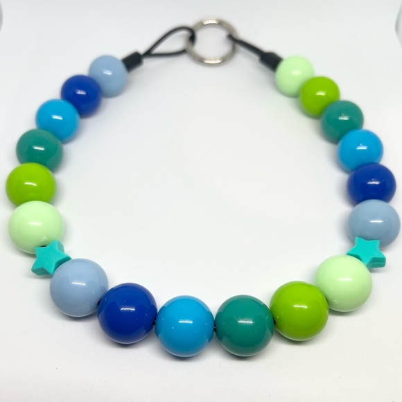 Blue Green Teal Gradient Beaded Dog Collar Necklace
Size Medium - 16 inches - Picture 1 of 10